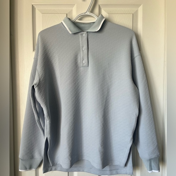Women’s Lululemon Textured Long-Sleeve Polo Shirt | Size 2 - Picture 3 of 9